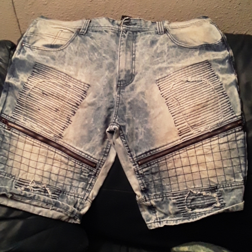 Acid wash WTO2 shorts